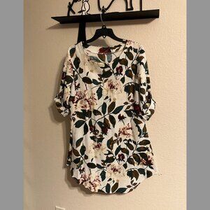 SHEIN Ivory Floral Shift Dress with Shirt-tail hem and Roll-up sleeves - Size M